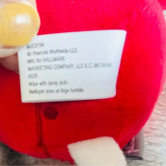 Hallmark Peanuts Snoopy 6” Microfibre Plush wearing Red Pajamas and Hat - EUC - Picture 8 of 8